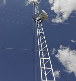 Instalación de torre galvanizada de de 18 metros con tramos t25 (25x25x25cm)